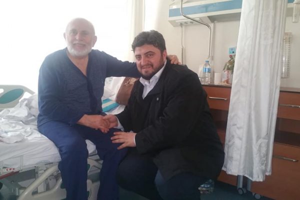 Hastanede yatmakta olan Mütevelli heyetimizden hayırsever işadamı Salih Aydin amcamızı ziyaret ettik.