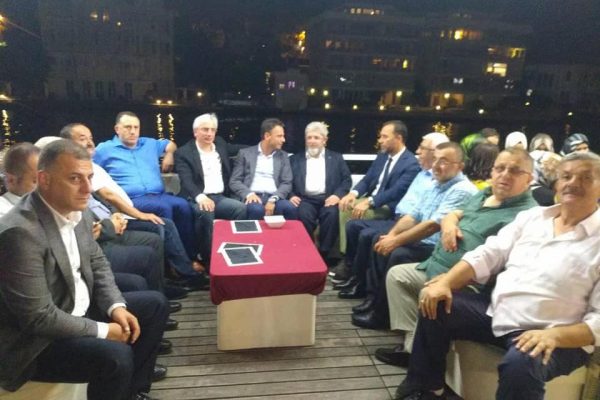 Değerli ağabeyimiz,akrabamız Ayhan Atmaca ve Nuran atmacanın kızları Aynur kardeşimizin düğününe katıldık.