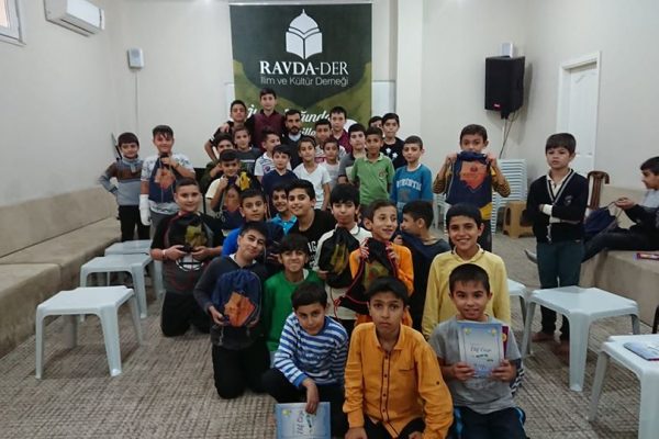 Ravda Derneğimize bekliyoruz.