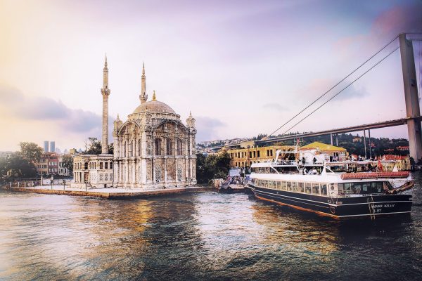 Peygamber Efendimizin Bazı Özellikleri ve Sevdiği Fiiller