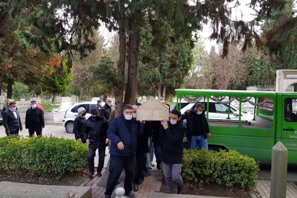 Merhum Mehmet Ay Hoca’nın eşi Sevim Ay hanımefendi vefat etti.