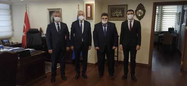 Türkiye Vakıflar Genel Müdürümüz sayın Burhan ERSOY beyi makamında ziyaret ettik.
