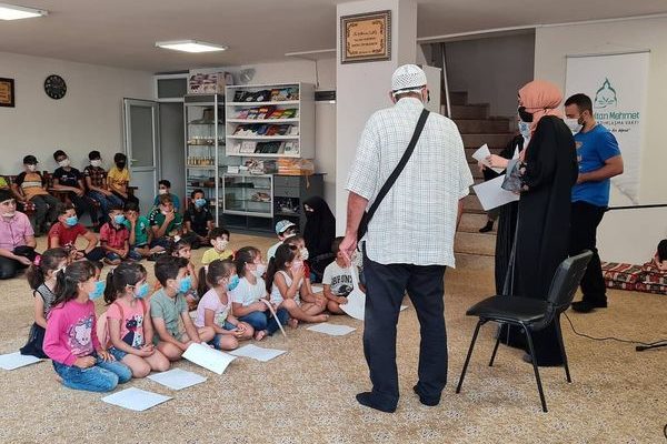 Antalya temsilciliğimizde sabah ve öğleden sonra olmak üzere Türk ve Arap öğrencilere yönelik program devam ediyor.