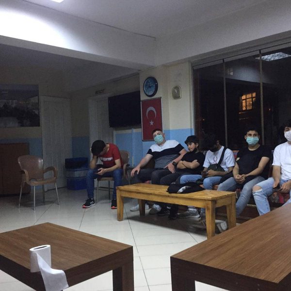 Esenler Davutpaşa’da ikinci bahar kıraathanesin de Tugvalı gençlerle buluştuk.