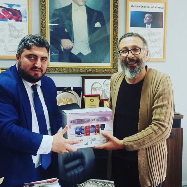 Manisa/Demirci Halk Eğitim Müdürü sayın İsmail Saymaz beyefendiyi makamında  ziyaret ettik.